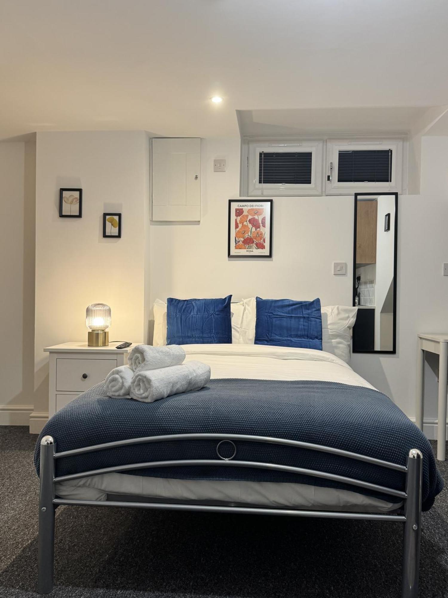 Hartley House Apartment *