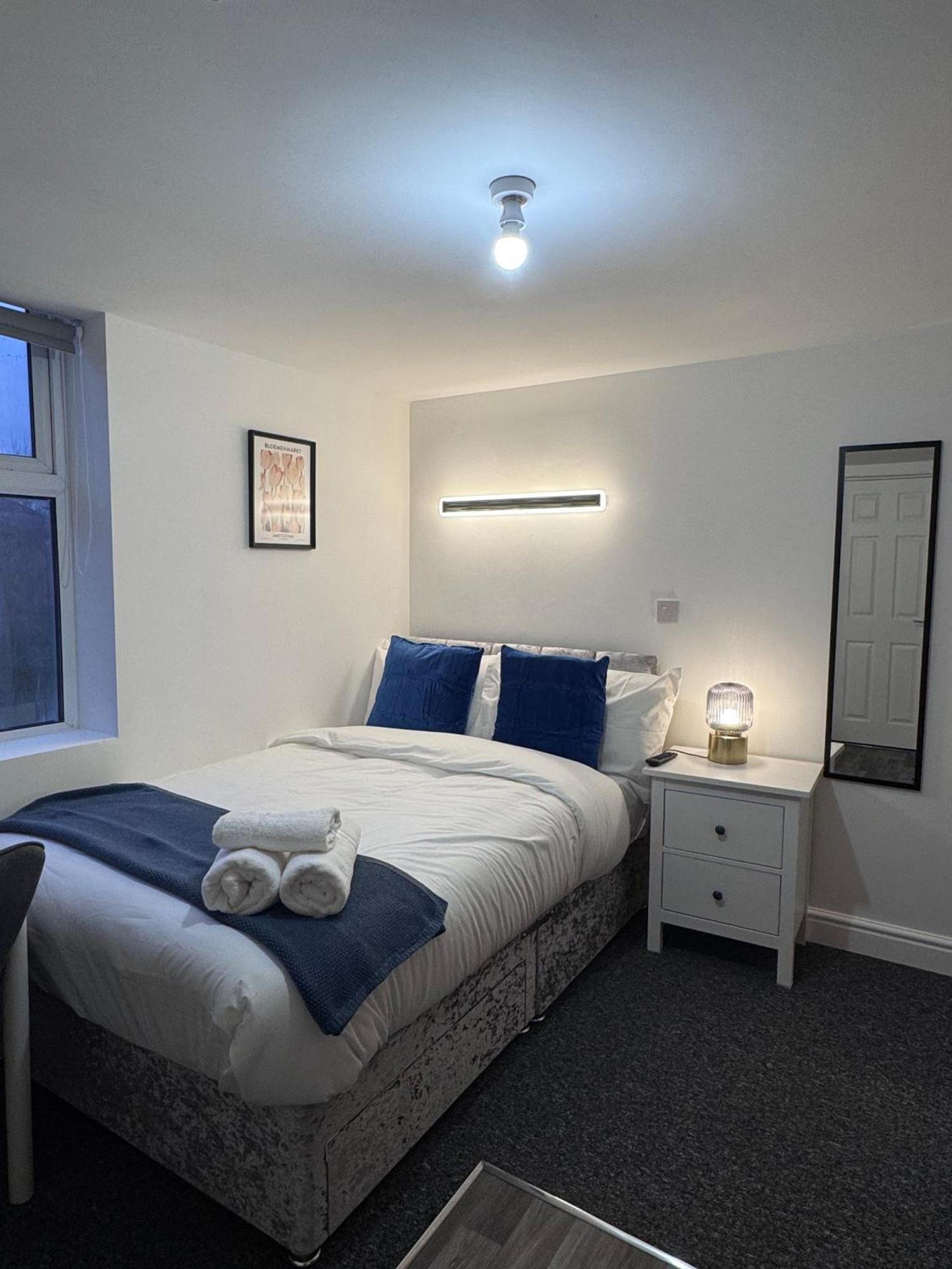 Hartley House Apartment *