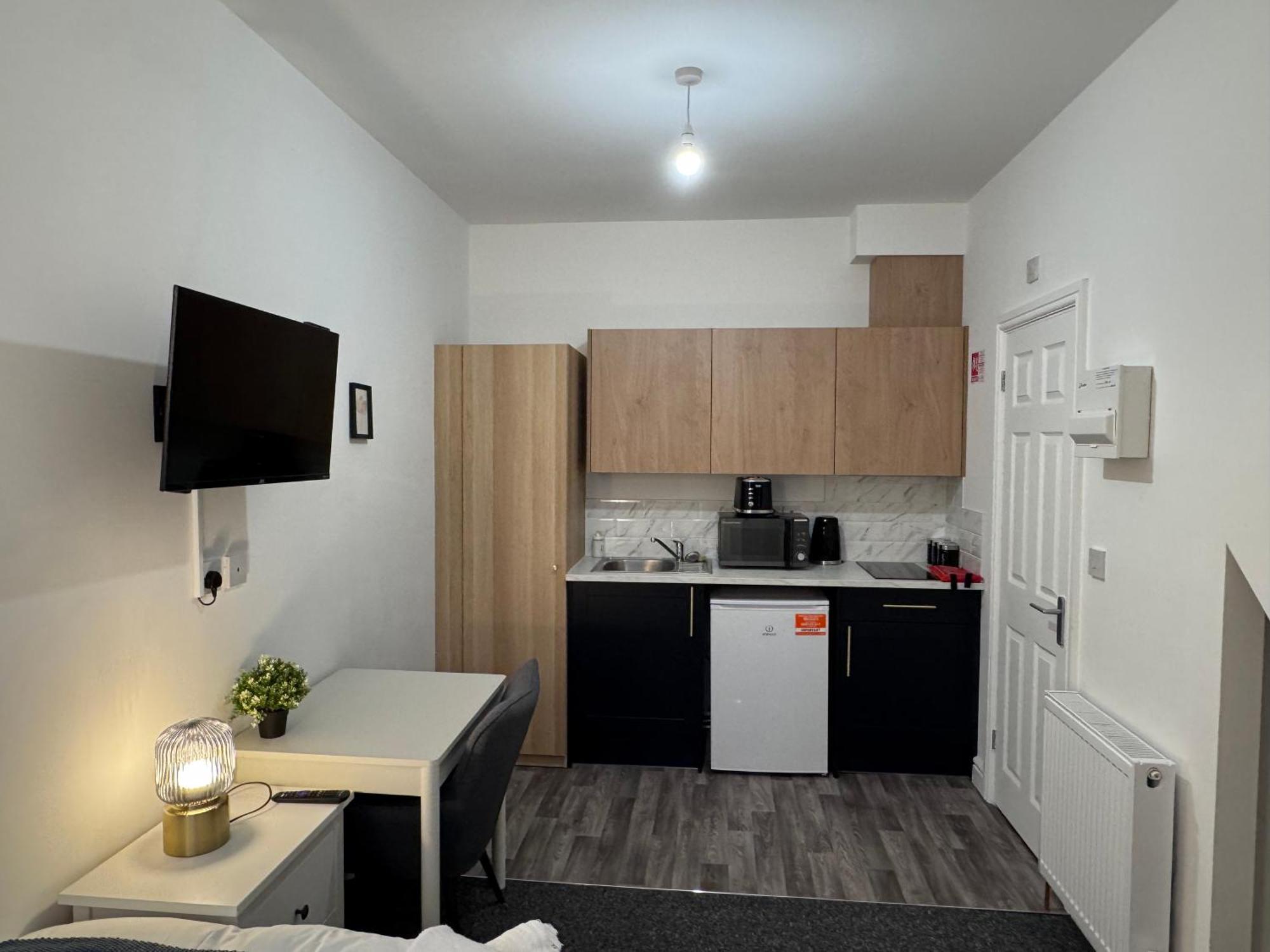 Hartley House Apartment *