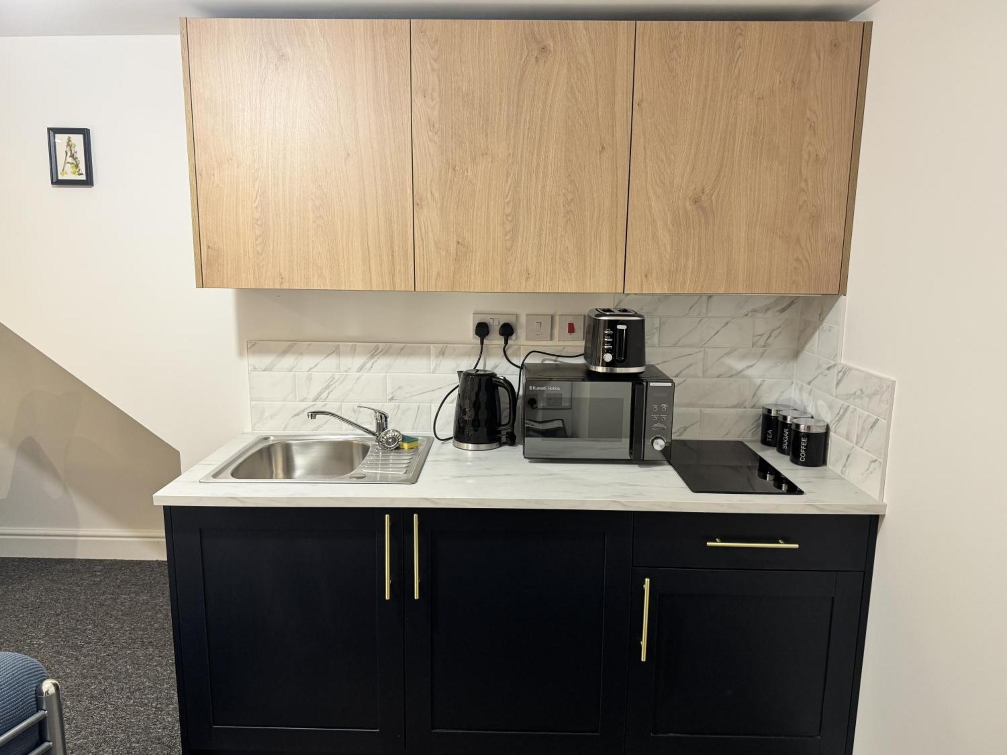 Hartley House Apartment *